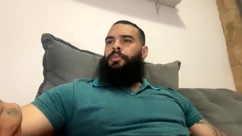 Snapshot of beardmax chatting on 02.05.26 Min online show from 02.05.26