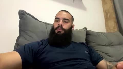 Snapshot of beardmax chatting on 05.01.26 Min online show from 05.01.26