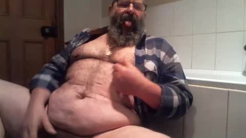 Snapshot of bearsteve75 chatting on 04.01.26 bearsteve75 online show from 04.01.26