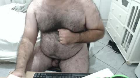 Snapshot of beastbearmg chatting on 09.14.25 beastbearmg online show from 09.14.25