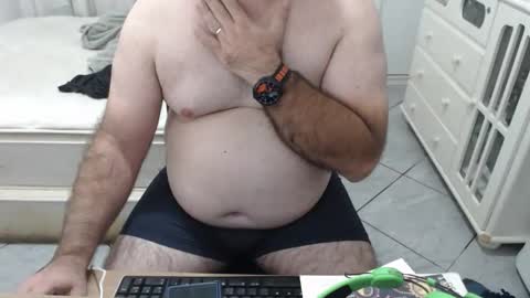 Snapshot of beastbearmg chatting on 09.27.25 beastbearmg online show from 09.27.25