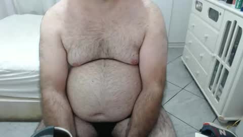 Snapshot of beastbearmg chatting on 10.25.25 beastbearmg online show from 10.25.25