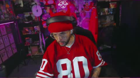 Snapshot of beastbxy chatting on 09.28.25 beast bxy online show from 09.28.25