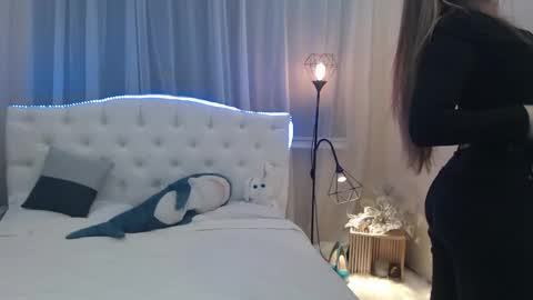 Snapshot of beataangel chatting on 02.01.25 beataangel online show from 02.01.25