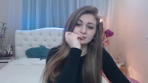 Snapshot of beataangel chatting on 03.05.25 beataangel online show from 03.05.25