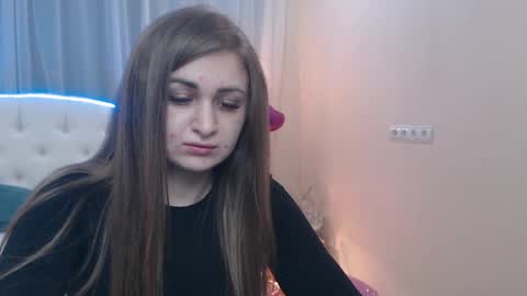 Snapshot of beataangel chatting on 03.05.25 beataangel online show from 03.05.25