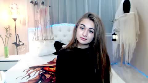 Snapshot of beataangel chatting on 10.11.25 beataangel online show from 10.11.25