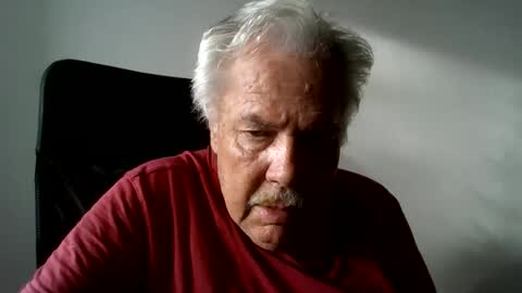 Snapshot of beatli chatting on 11.23.25 Beat online show from 11.23.25