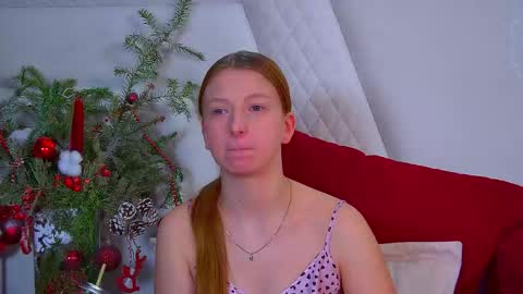 Snapshot of beatricebinoche chatting on 01.10.26 Beatrice online show from 01.10.26