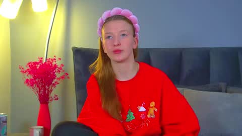 Snapshot of beatricebinoche chatting on 02.04.26 Beatrice online show from 02.04.26