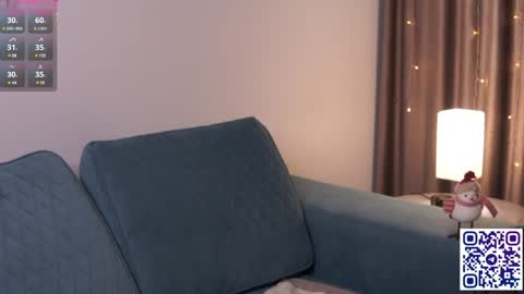 Snapshot of beatrixcutsforth chatting on 01.25.25 Beatrix or Triss3 online show from 01.25.25