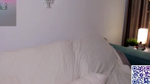 Snapshot of beatrixcutsforth chatting on 02.18.25 Beatrix or Triss3 online show from 02.18.25