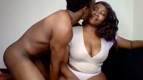 Chelsea and Raymond online show from 10.29.25