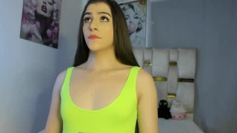 Snapshot of beautiful_doll888 chatting on 12.14.25 Valeria online show from 12.14.25