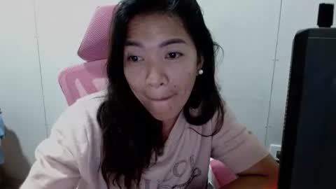 Snapshot of beautiful_sm1le chatting on 02.21.26 Smiley online show from 02.21.26