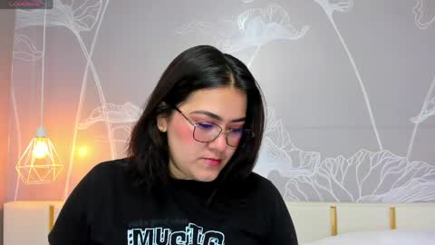 Snapshot of beautifulgirl4u_ chatting on 05.20.26 online show from 05.20.26
