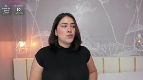 Snapshot of beautifulgirl4u_ chatting on 05.30.26 online show from 05.30.26