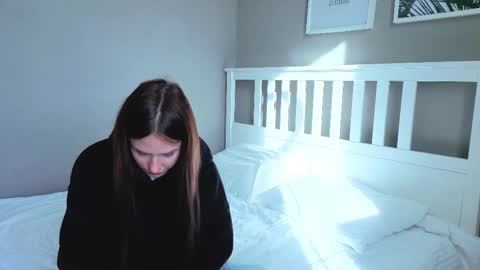 beauty_crown_baby online show from 10.19.25
