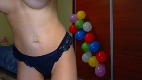 Snapshot of beauty_fruity chatting on 12.27.24 Maria online show from 12.27.24