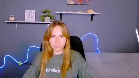 Snapshot of beauty_ginger chatting on 09.23.25 beauty_ginger online show from 09.23.25