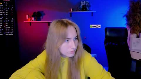 Snapshot of beauty_ginger chatting on 10.16.25 beauty_ginger online show from 10.16.25