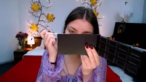 Snapshot of beautyfrominside chatting on 10.31.25 Gloria online show from 10.31.25