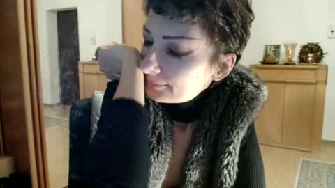 Snapshot of bebacksooon chatting on 11.30.25 Raluca online show from 11.30.25