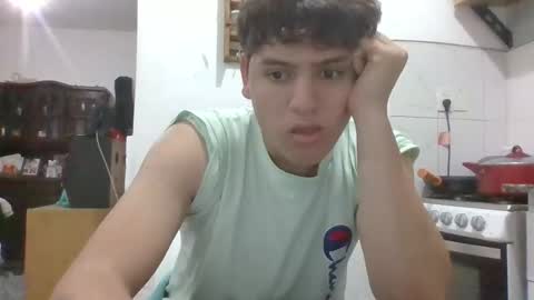 Snapshot of bebote0020 chatting on 10.06.25 bebote0020 online show from 10.06.25