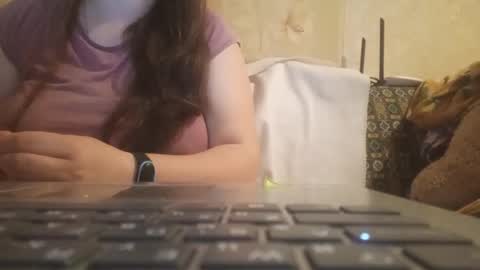 Becky online show from 10.08.25