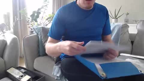 beejee88 online show from 04.12.26