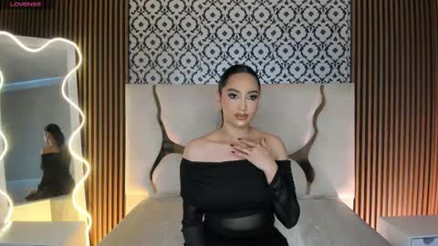 BELLA online show from 12.16.25