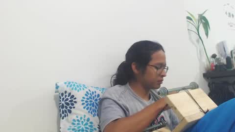 Snapshot of beentage chatting on 11.13.25 Alex online show from 11.13.25