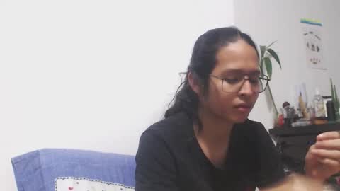 Snapshot of beentage chatting on 11.19.25 Alex online show from 11.19.25