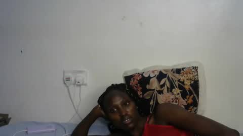 Snapshot of beib_love chatting on 12.13.24 beib_love online show from 12.13.24