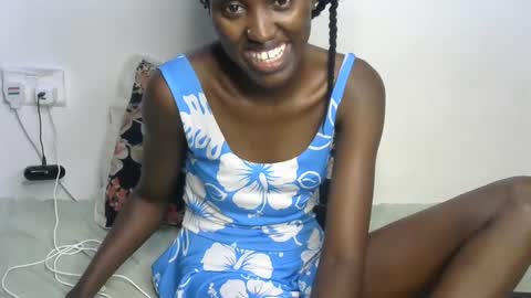 Snapshot of beib_love chatting on 12.16.24 beib_love online show from 12.16.24