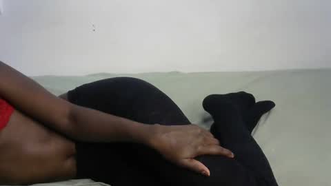 Snapshot of beib_love chatting on 12.18.24 beib_love online show from 12.18.24