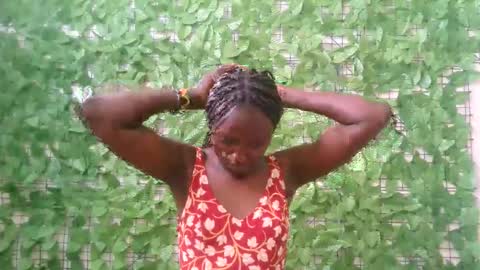 Snapshot of beib_love chatting on 10.13.25 beib_love online show from 10.13.25