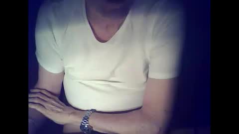 Snapshot of bekklove1 chatting on 11.11.25 bekklove1 online show from 11.11.25