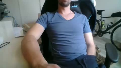 Snapshot of bel7ebite chatting on 12.31.24 bel7ebite online show from 12.31.24