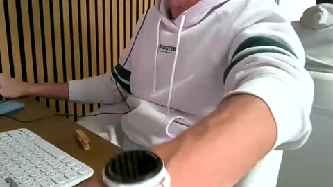 Snapshot of belami_france chatting on 10.08.25 SexFriendFrance online show from 10.08.25