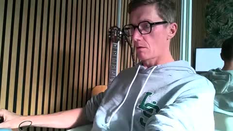 Snapshot of belami_france chatting on 11.04.25 SexFriendFrance online show from 11.04.25