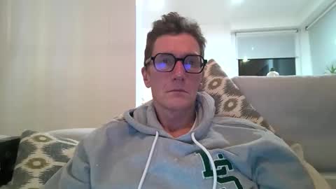 Snapshot of belami_france chatting on 11.29.25 SexFriendFrance online show from 11.29.25