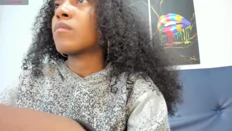 Snapshot of belen10 chatting on 11.11.25 Belen online show from 11.11.25