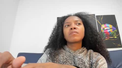 Snapshot of belen10 chatting on 12.03.25 Belen online show from 12.03.25