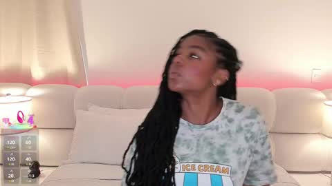 Snapshot of belkis_mills chatting on 03.03.25 Belkis online show from 03.03.25