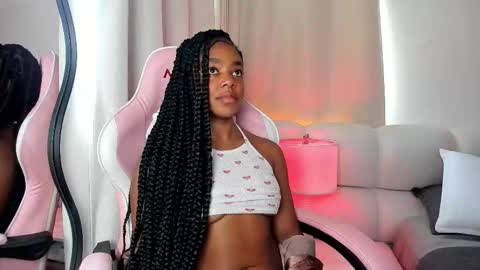 Snapshot of belkis_mills chatting on 09.08.25 Belkis online show from 09.08.25