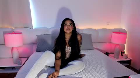 Snapshot of belkis_mills chatting on 10.22.25 Belkis online show from 10.22.25