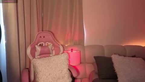 Snapshot of belkis_mills chatting on 10.27.25 Belkis online show from 10.27.25