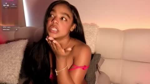 Snapshot of belkis_mills chatting on 11.06.25 Belkis online show from 11.06.25