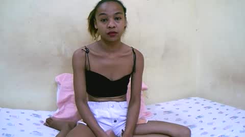 bella193999 online show from 11.17.25